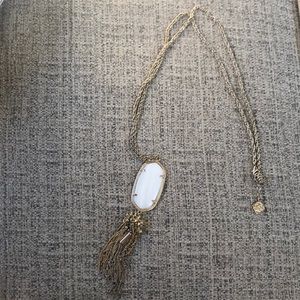 Kendra Scott necklace! Good as new